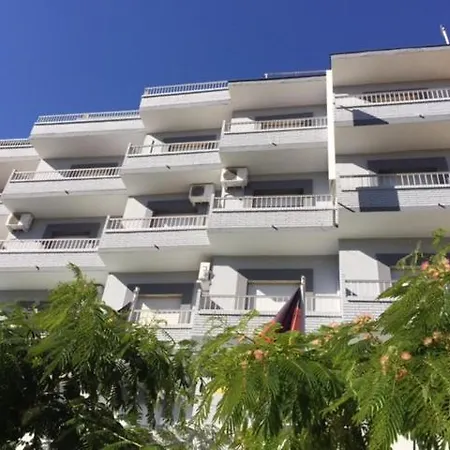 Hotel Sacratif 2*